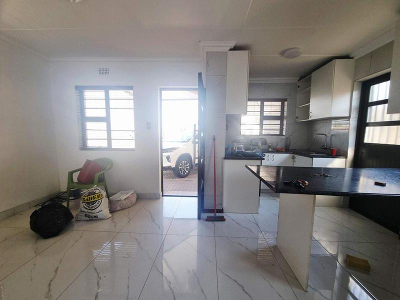 To Let 3 Bedroom Property for Rent in Highbury Western Cape